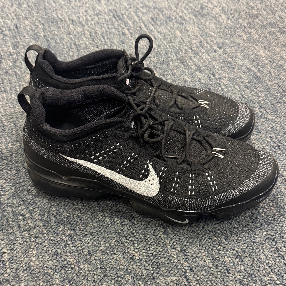Nike Vapor Max - Men’s Size 10 - Black